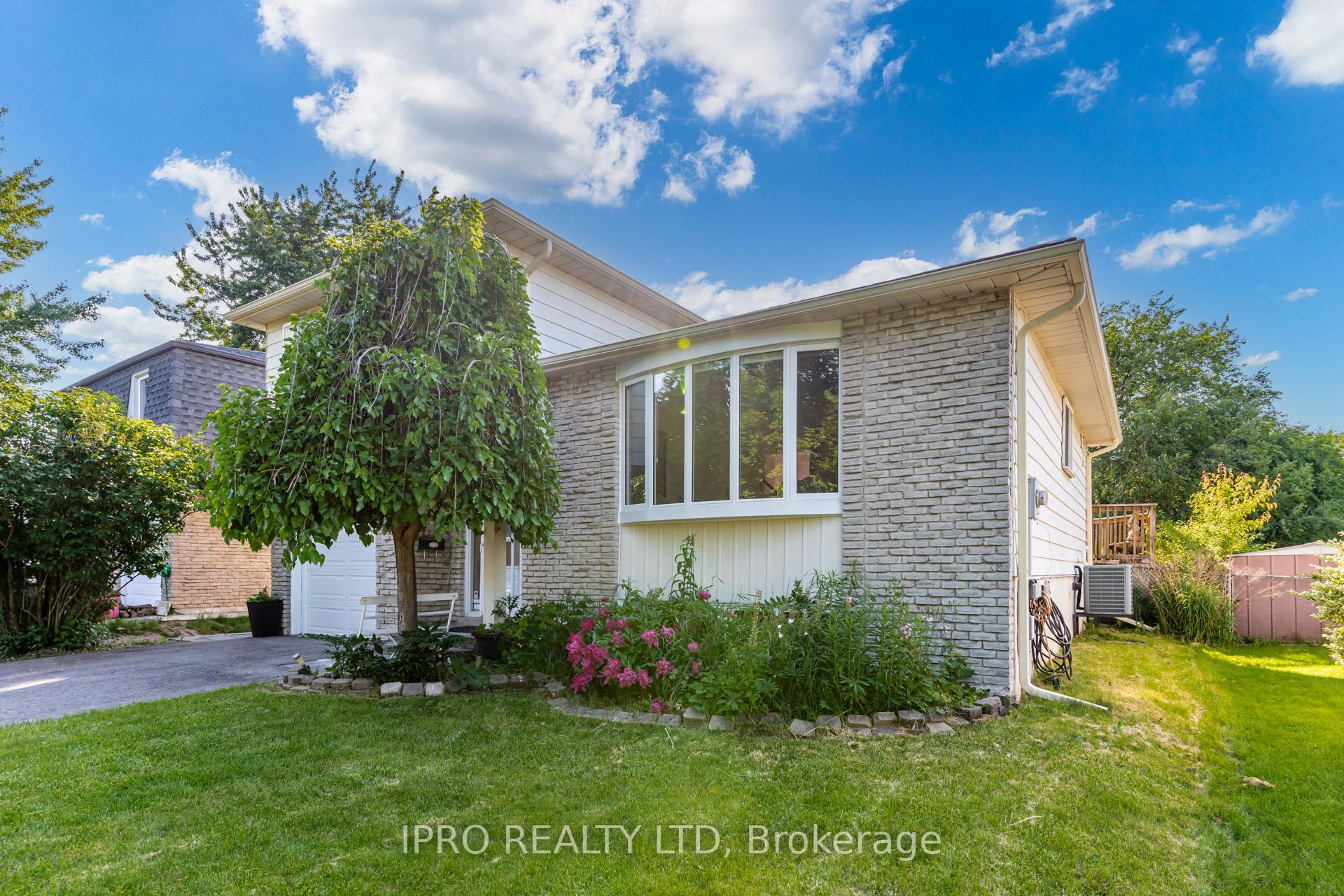 Photo 3 of 43 Grassington Crescent, Brampton, Northgate — HOMEH
