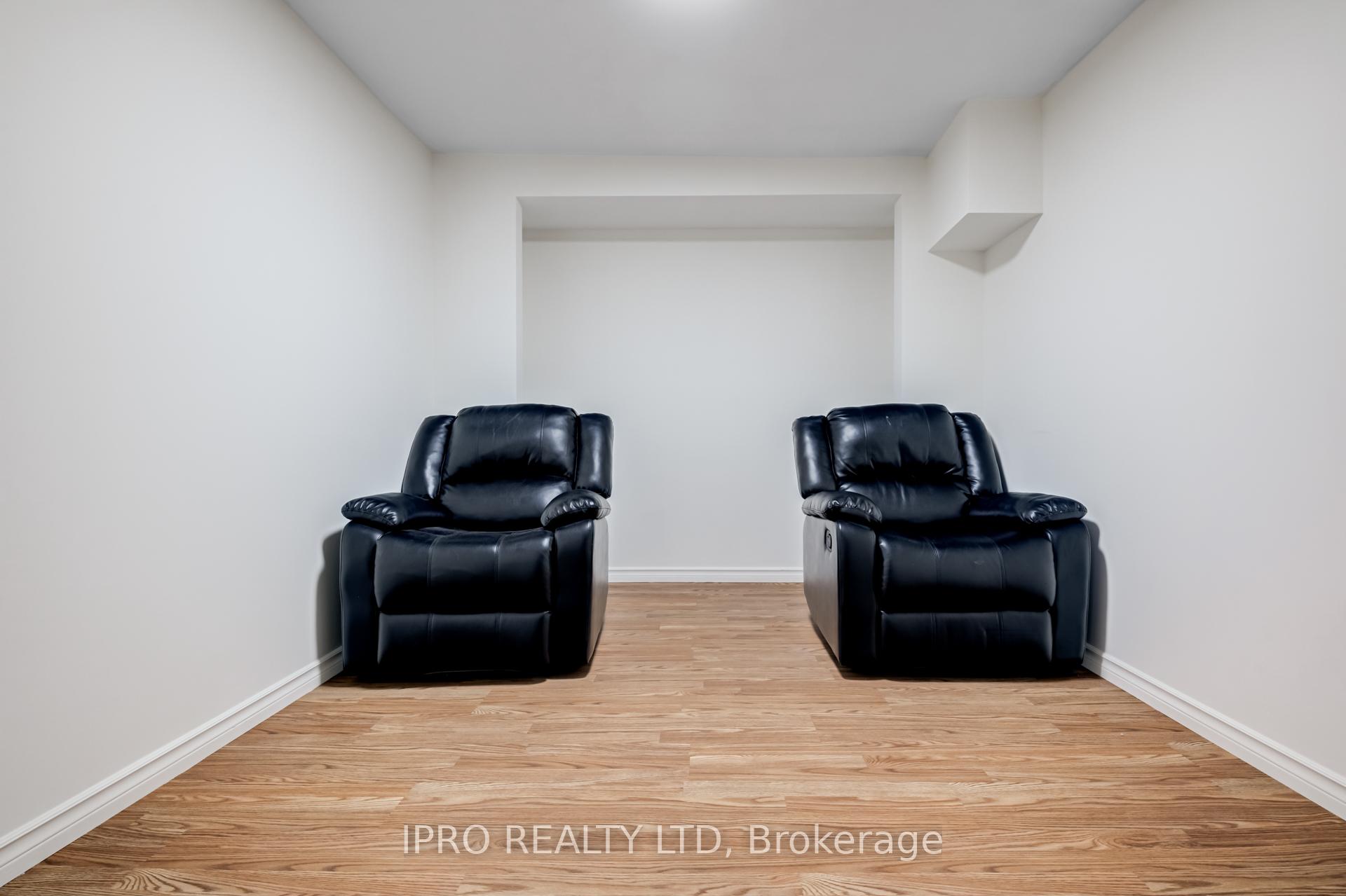 Photo 32 of 43 Grassington Crescent, Brampton, Northgate — HOMEH