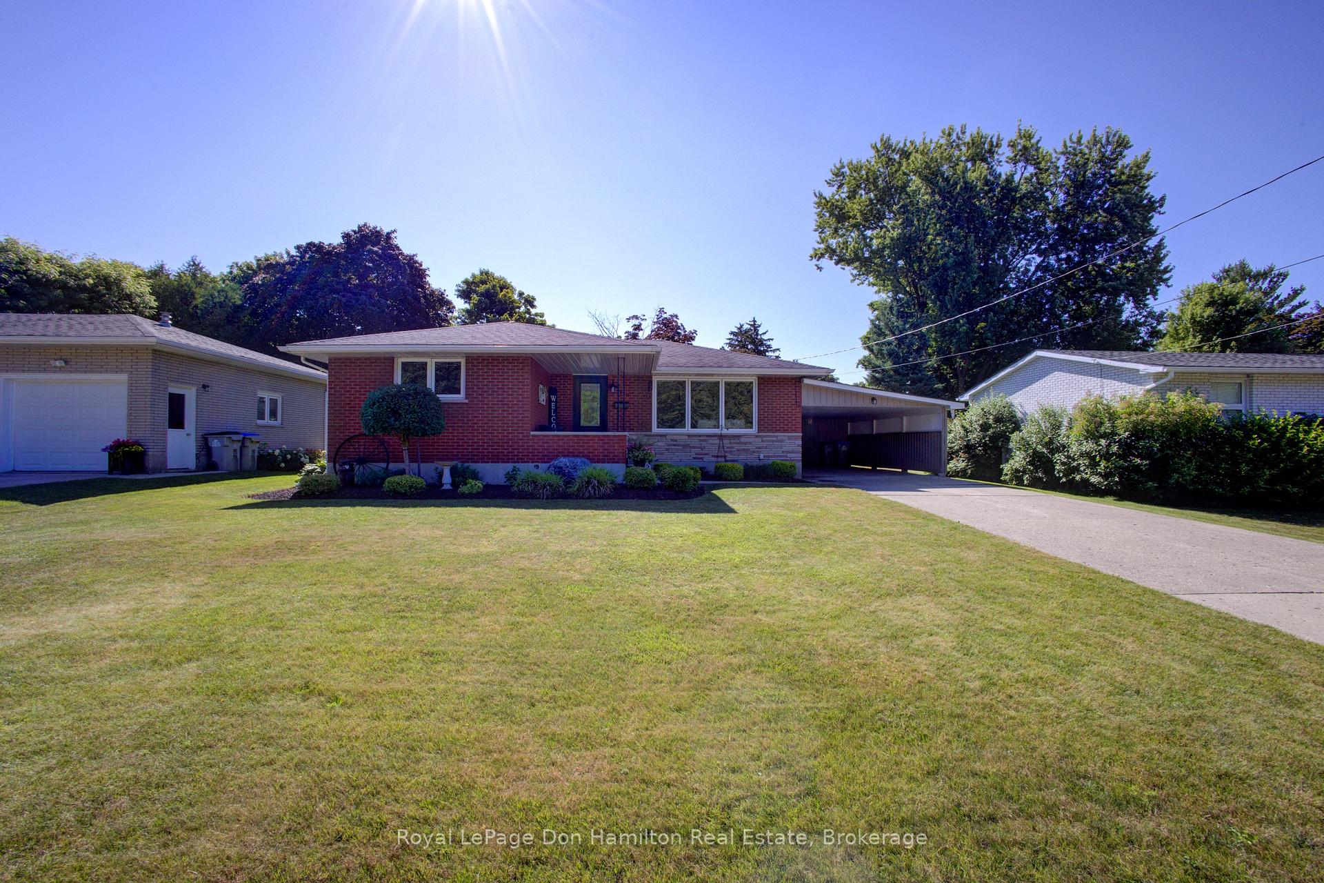 Photo 1 of 830 Barber Avenue N, North Perth, Listowel — HOMEH