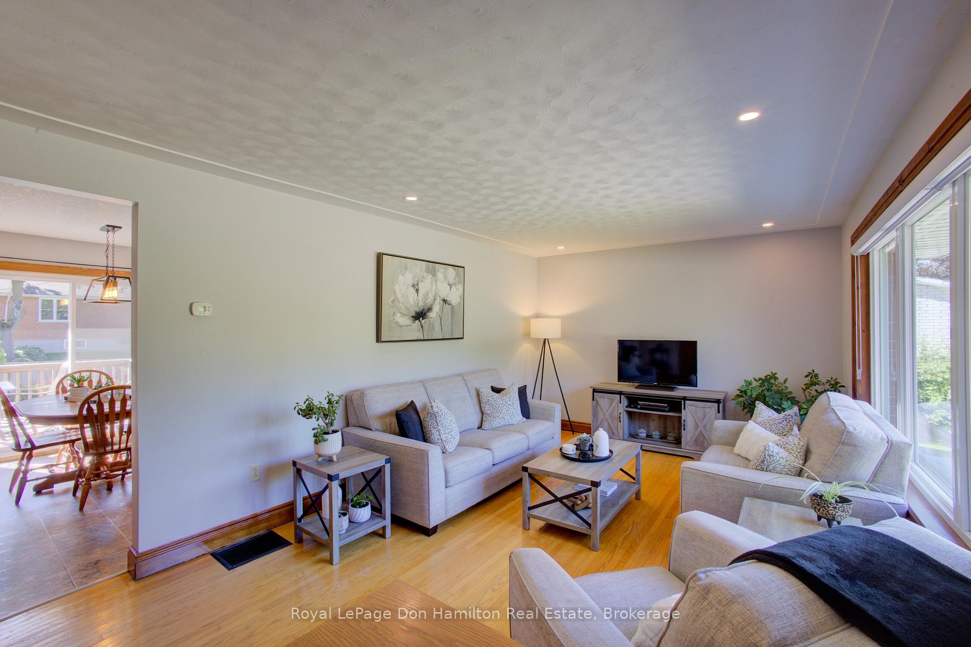 Photo 2 of 830 Barber Avenue N, North Perth, Listowel — HOMEH