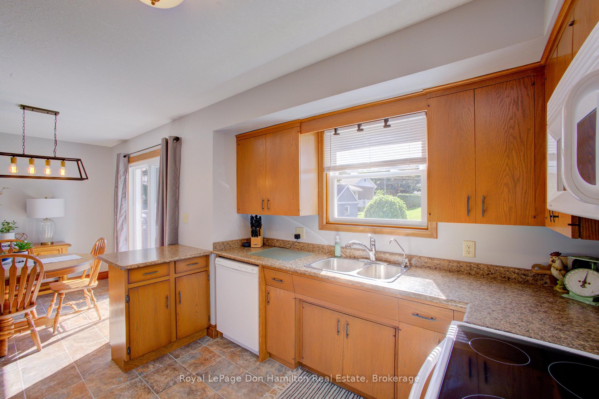 Photo 48 of 830 Barber Avenue N, North Perth, Listowel — HOMEH