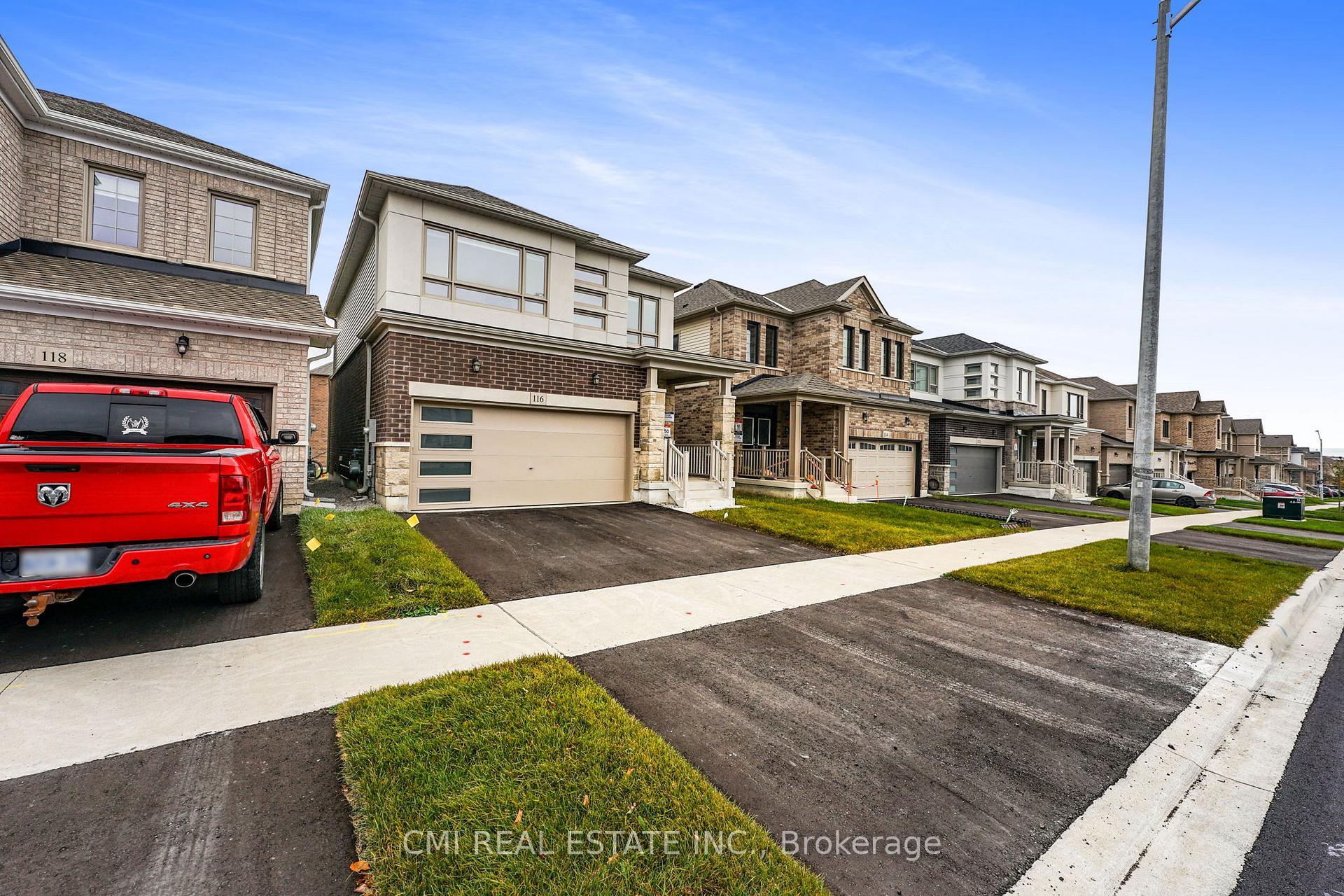 Photo 3 of 116 Shepherd Drive, Barrie, Rural Barrie Southeast — HOMEH