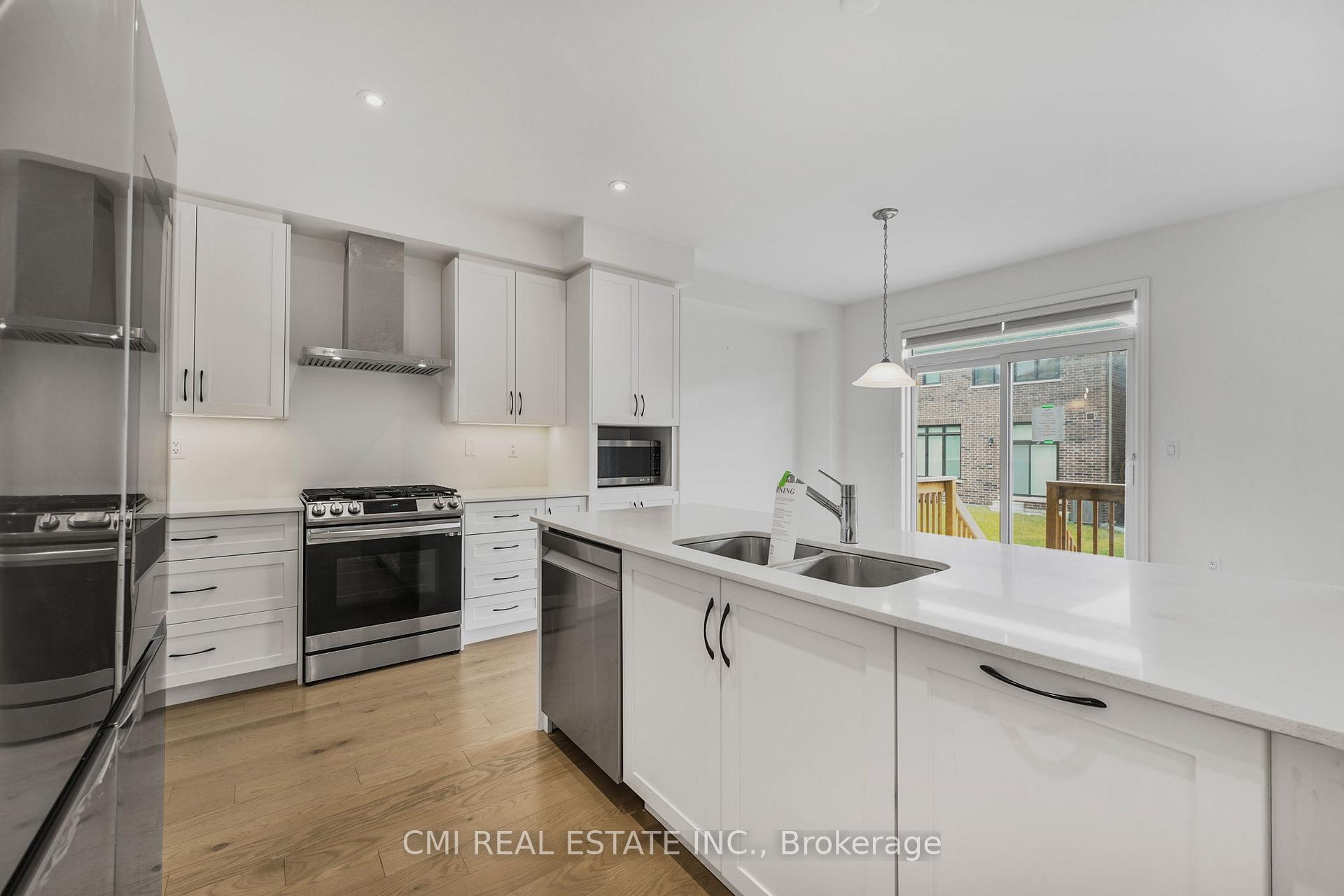 Photo 17 of 116 Shepherd Drive, Barrie, Rural Barrie Southeast — HOMEH
