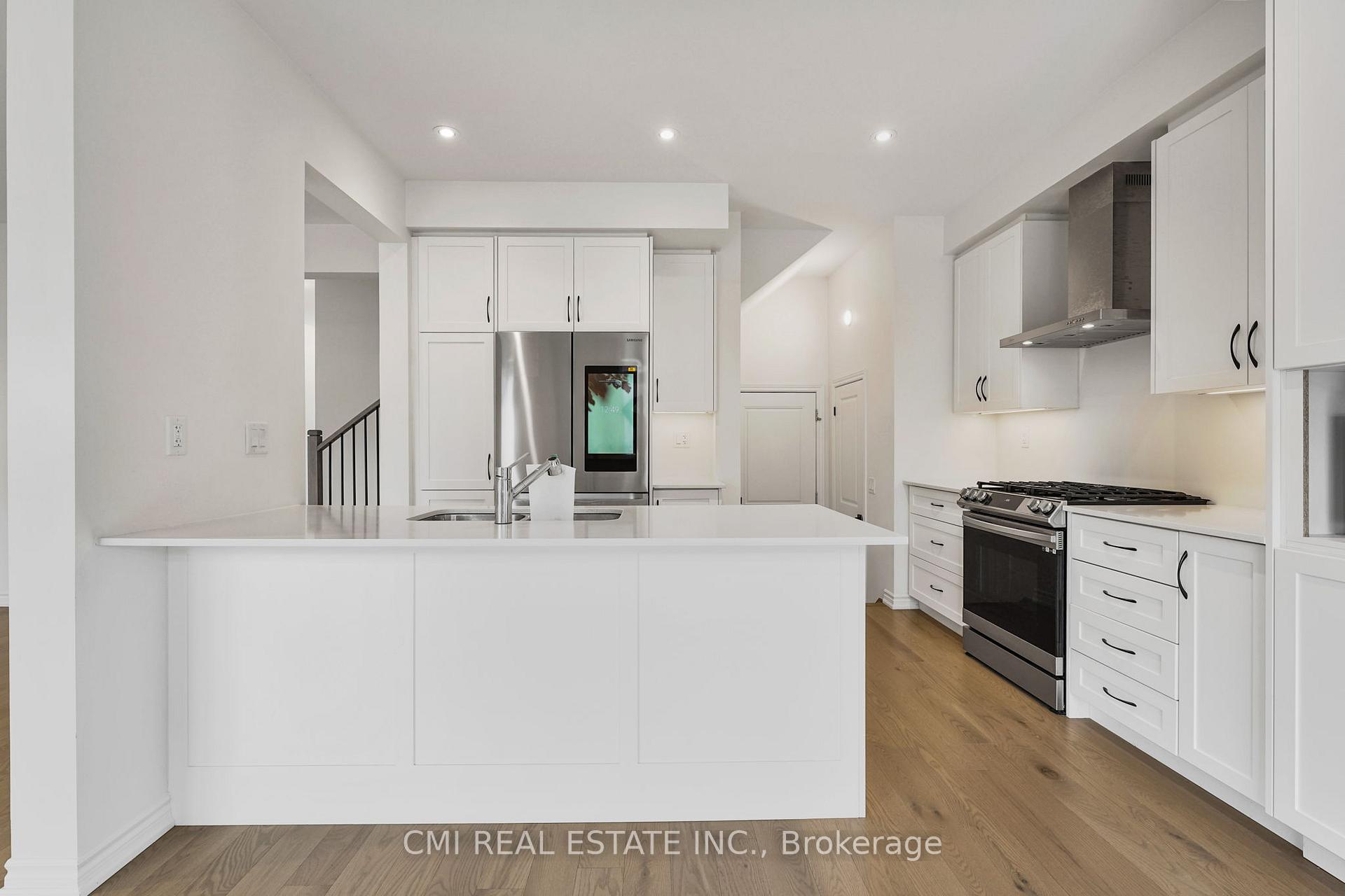 Photo 13 of 116 Shepherd Drive, Barrie, Rural Barrie Southeast — HOMEH