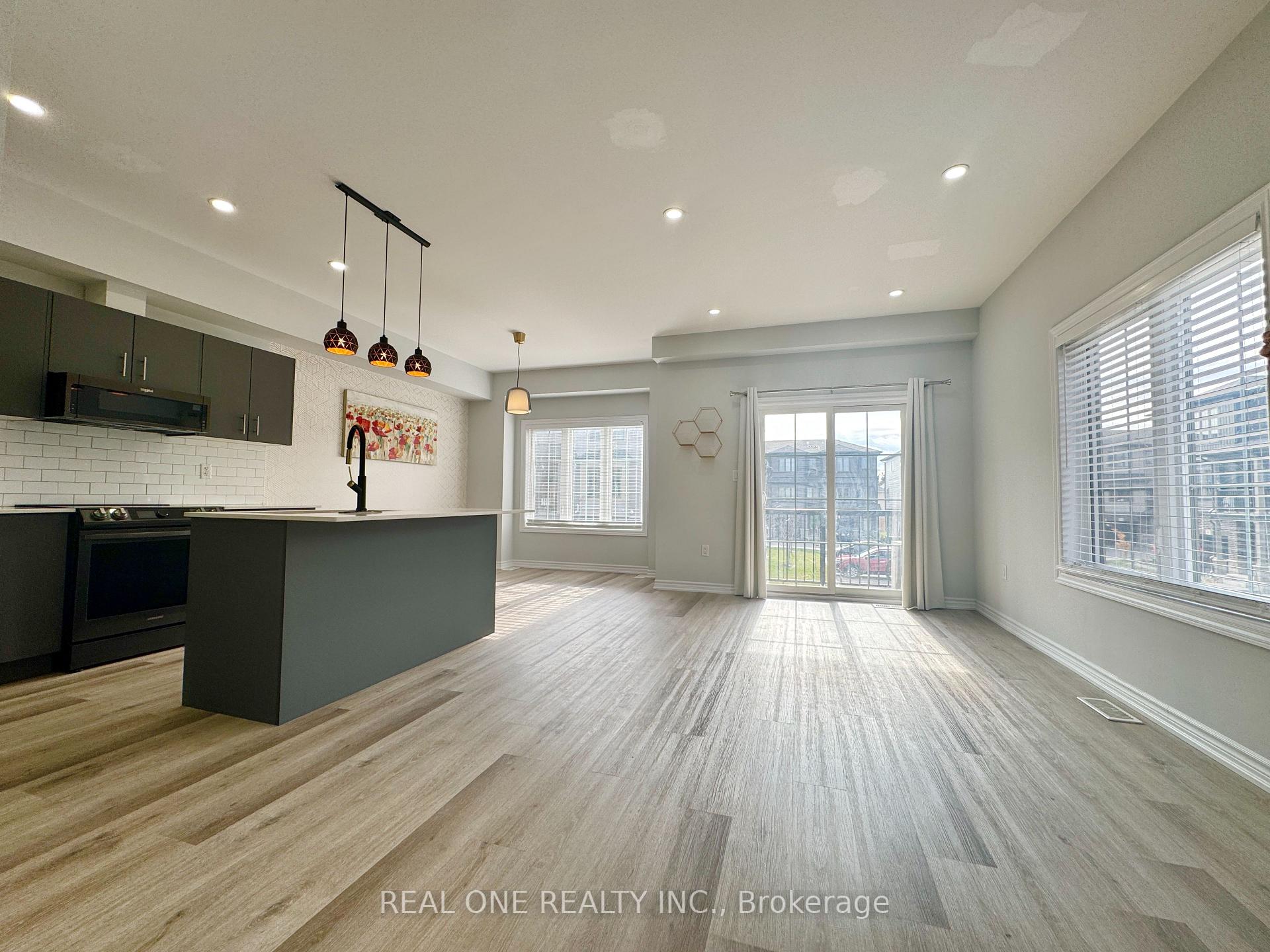 Photo 8 of Unit 80, 124 Compass Trail, Cambridge — HOMEH