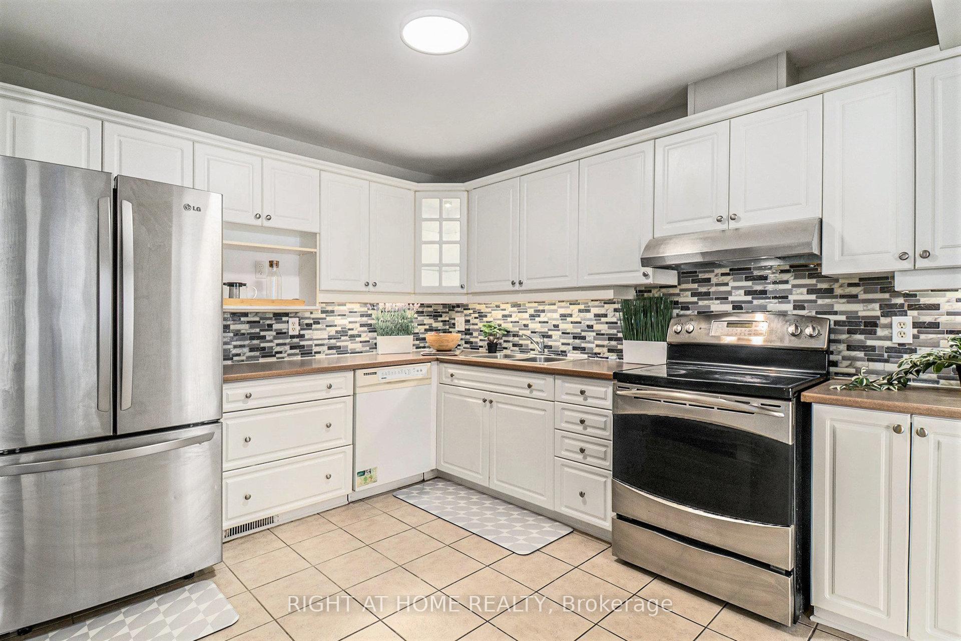 Photo 10 of 2090 Assomption Street, Ottawa, Avalon East — HOMEH
