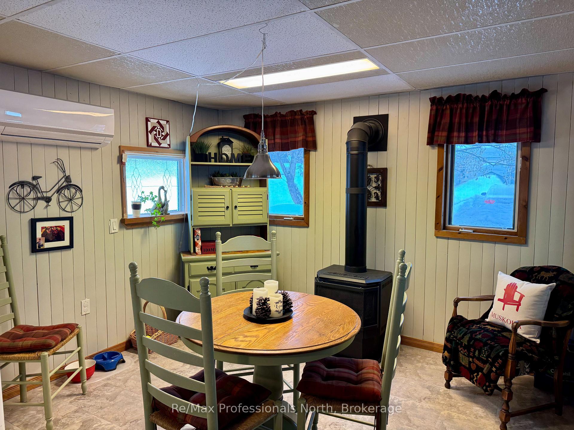 Photo 4 of Unit 54, 1007 Racoon Road, Gravenhurst, Morrison — HOMEH