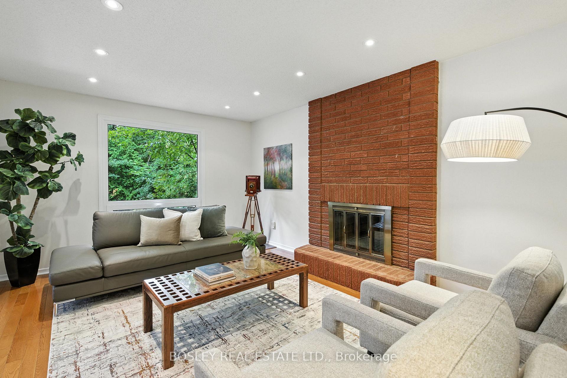 Photo 6 of 28 Lambert Road, Markham, Thornlea — HOMEH