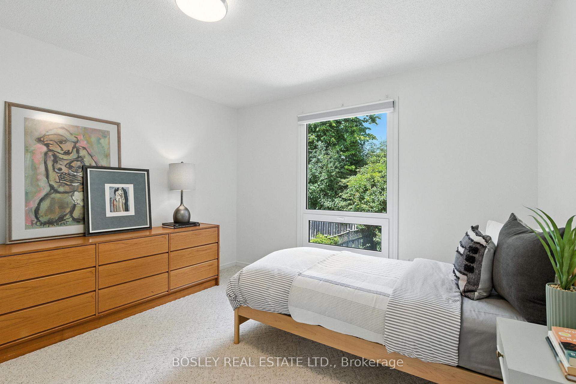 Photo 33 of 28 Lambert Road, Markham, Thornlea — HOMEH