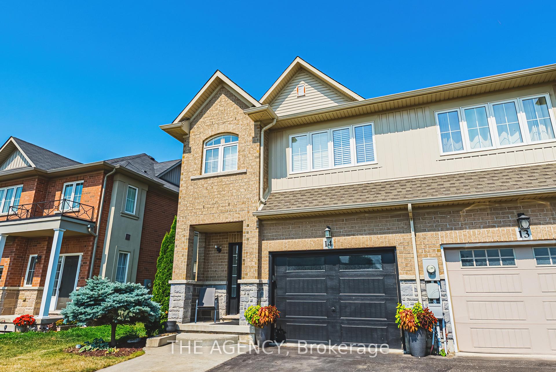 Photo 2 of Unit 14, 170 Palacebeach Trail, Hamilton, Stoney Creek — HOMEH