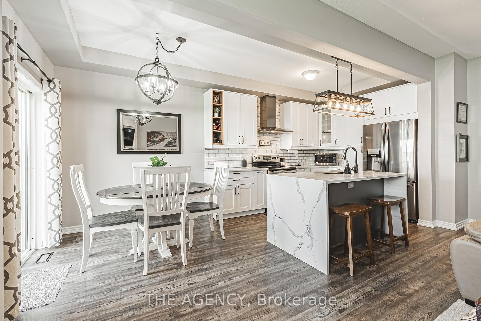 Photo 6 of Unit 14, 170 Palacebeach Trail, Hamilton, Stoney Creek — HOMEH