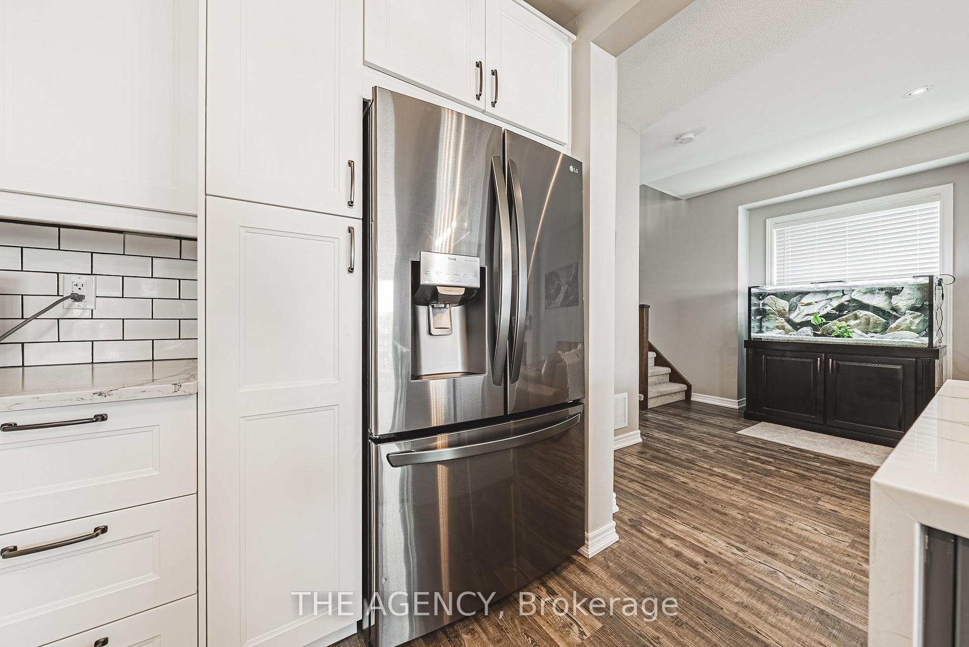 Photo 8 of Unit 14, 170 Palacebeach Trail, Hamilton, Stoney Creek — HOMEH