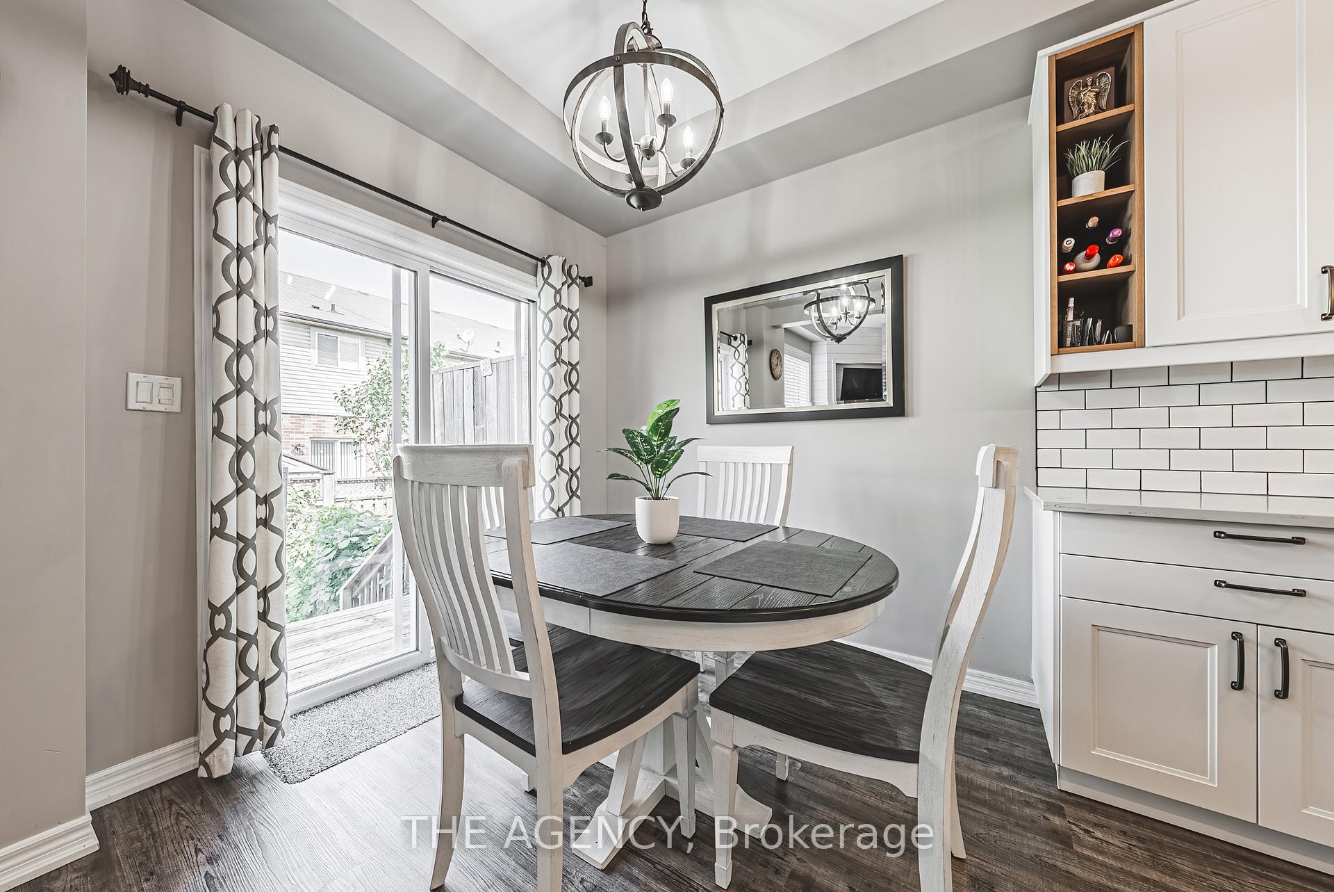 Photo 11 of Unit 14, 170 Palacebeach Trail, Hamilton, Stoney Creek — HOMEH