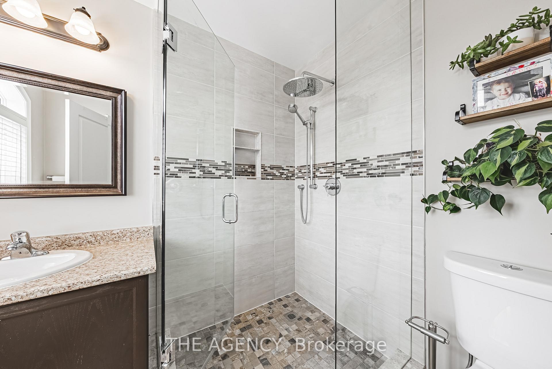 Photo 21 of Unit 14, 170 Palacebeach Trail, Hamilton, Stoney Creek — HOMEH