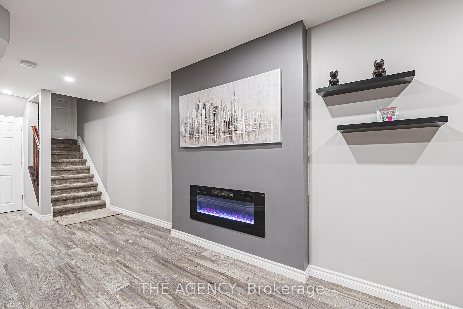 Photo 32 of Unit 14, 170 Palacebeach Trail, Hamilton, Stoney Creek — HOMEH