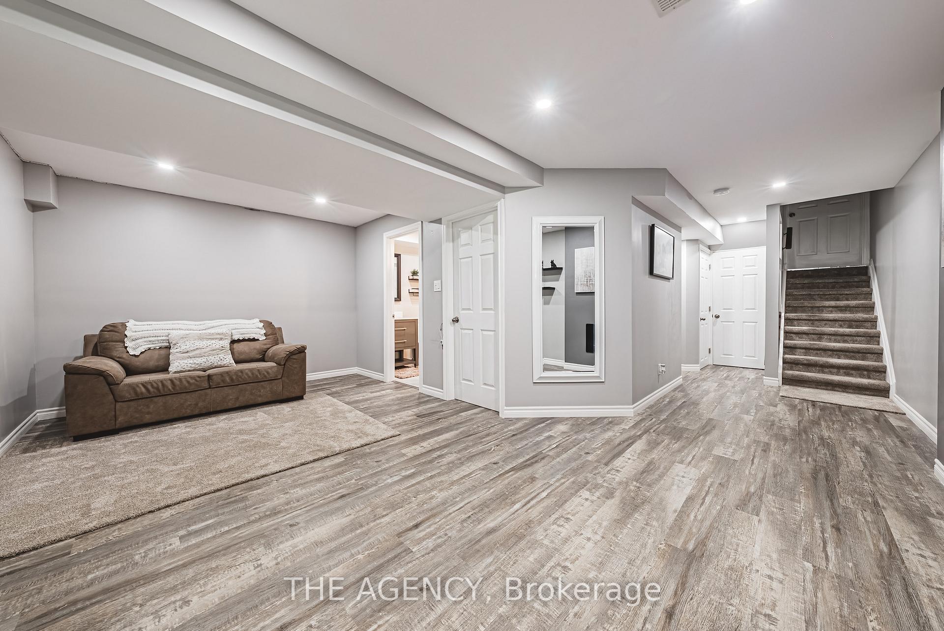 Photo 34 of Unit 14, 170 Palacebeach Trail, Hamilton, Stoney Creek — HOMEH