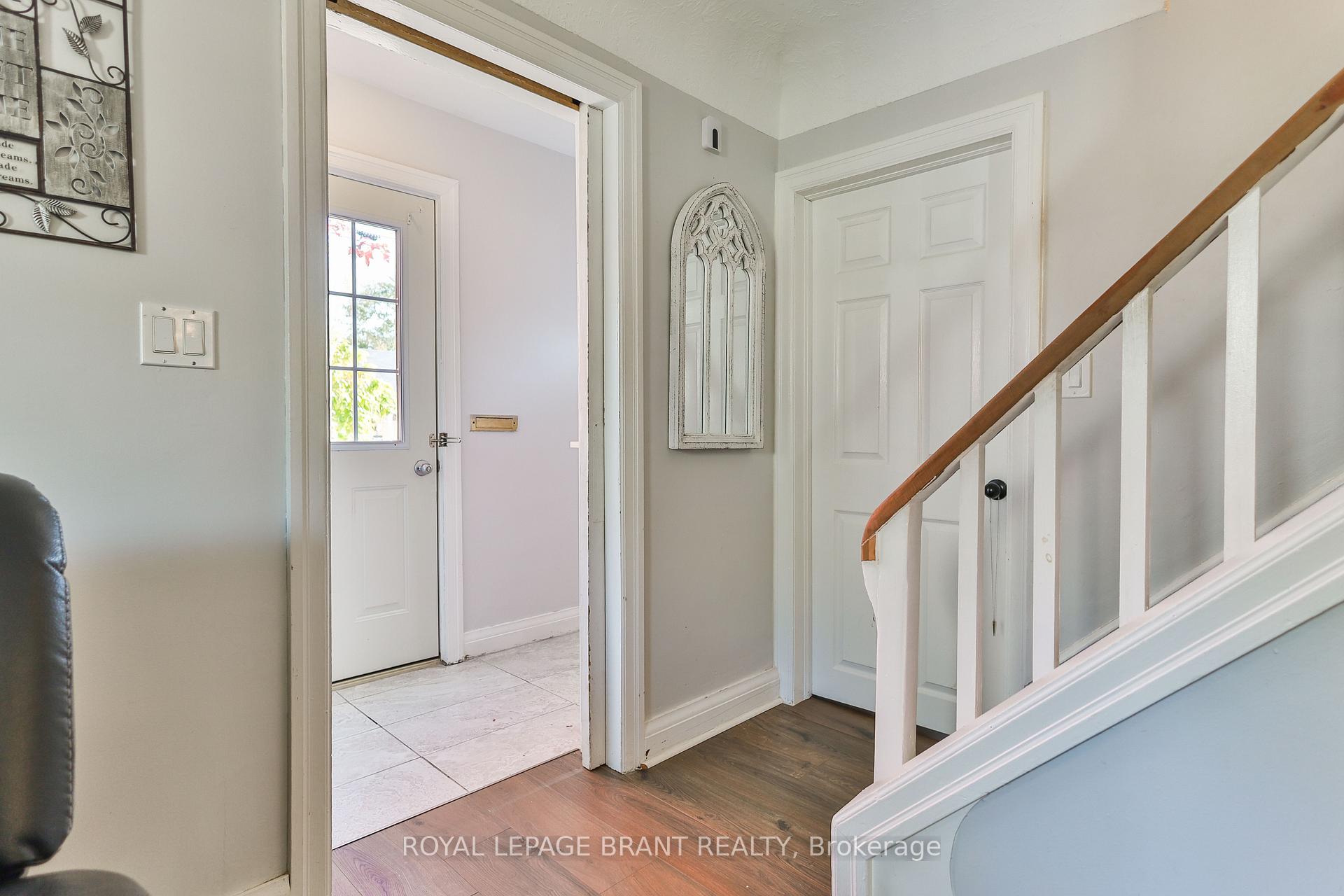 Photo 7 of 9 Alma Street, Brantford — HOMEH