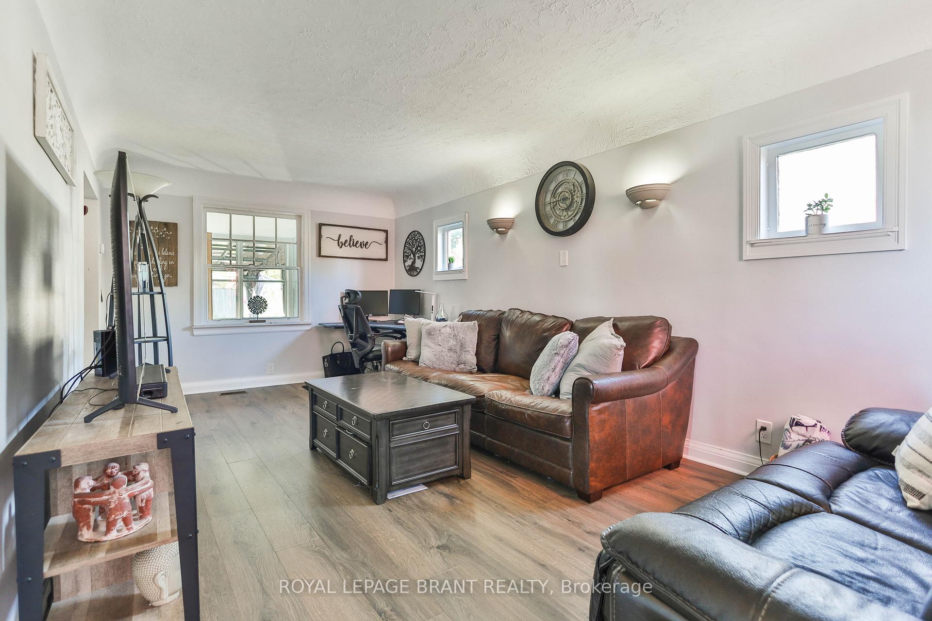 Photo 10 of 9 Alma Street, Brantford — HOMEH