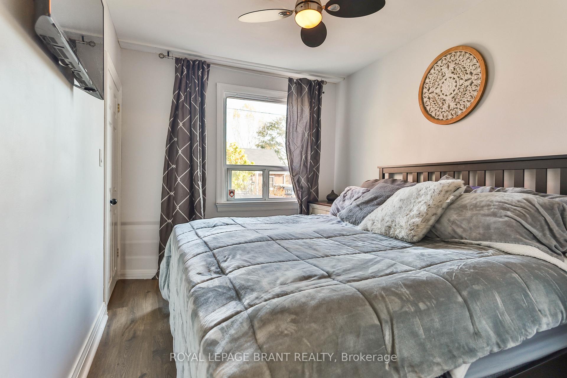 Photo 34 of 9 Alma Street, Brantford — HOMEH