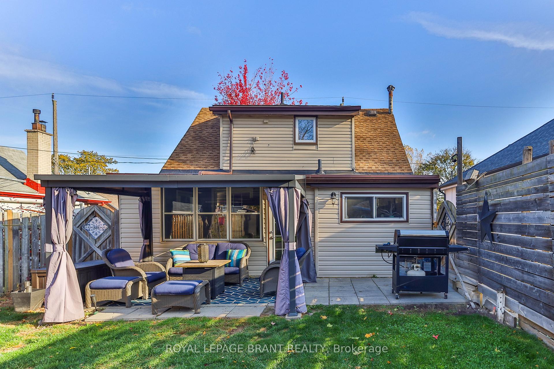Photo 24 of 9 Alma Street, Brantford — HOMEH