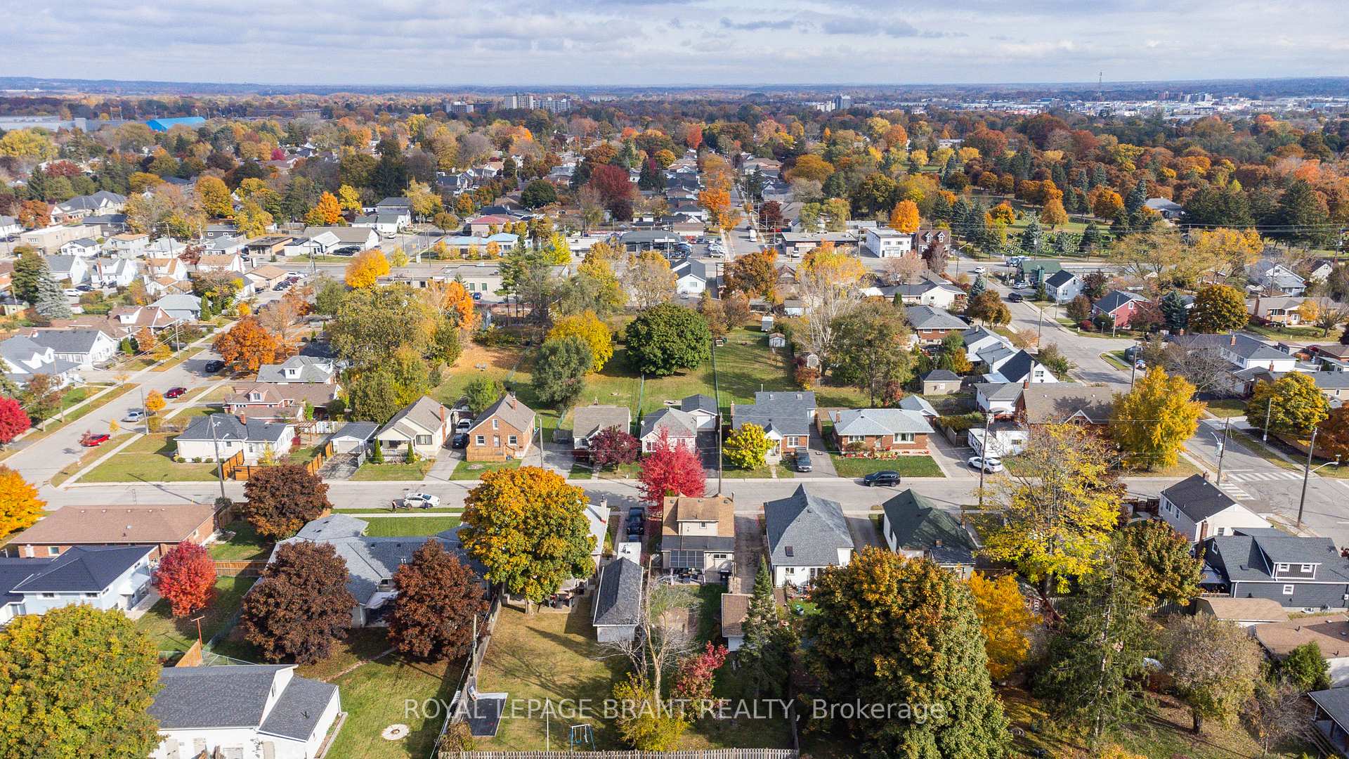 Photo 28 of 9 Alma Street, Brantford — HOMEH