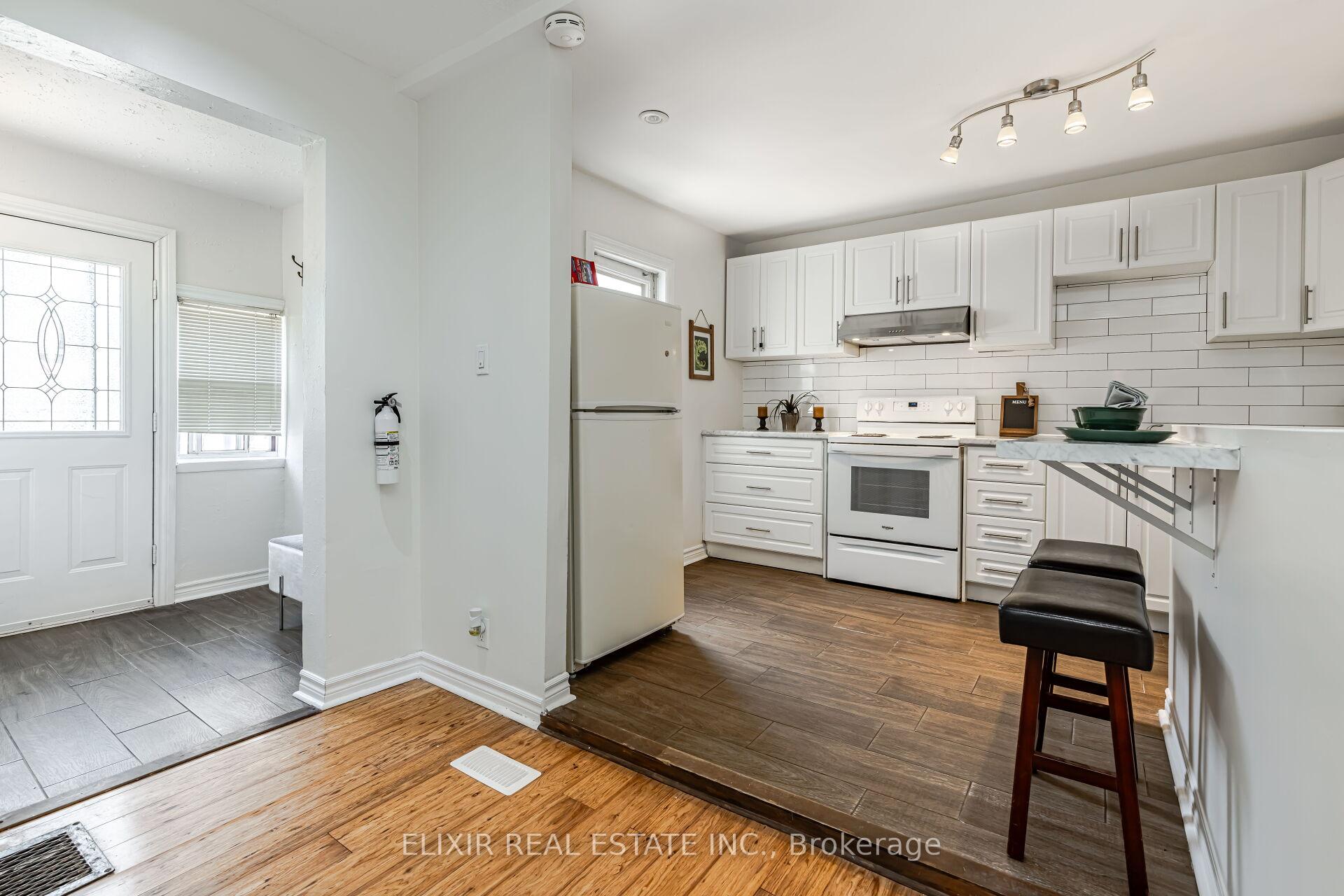 Photo 14 of 2A Battenberg Avenue, Toronto, Woodbine Corridor — HOMEH