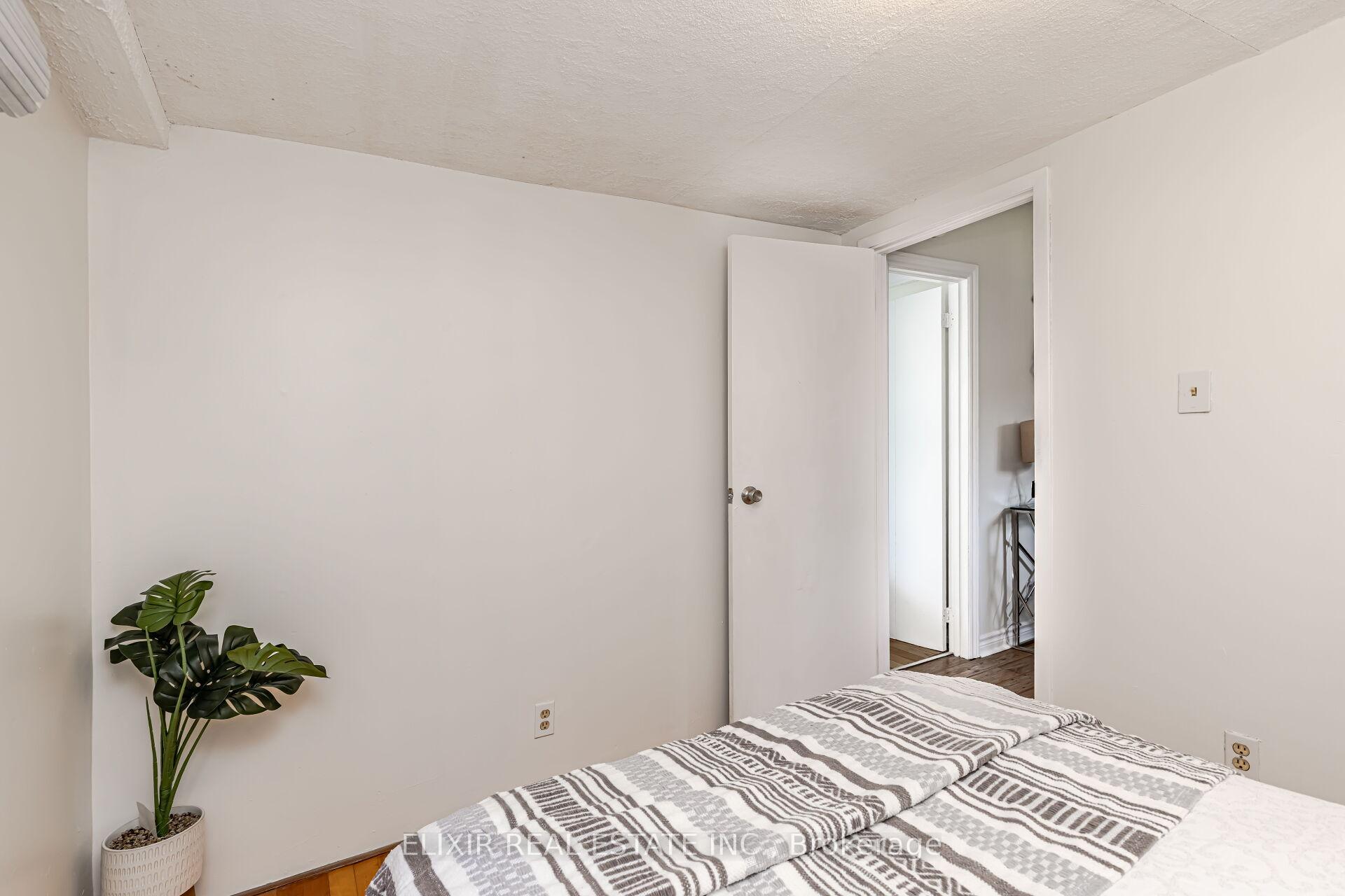 Photo 32 of 2A Battenberg Avenue, Toronto, Woodbine Corridor — HOMEH