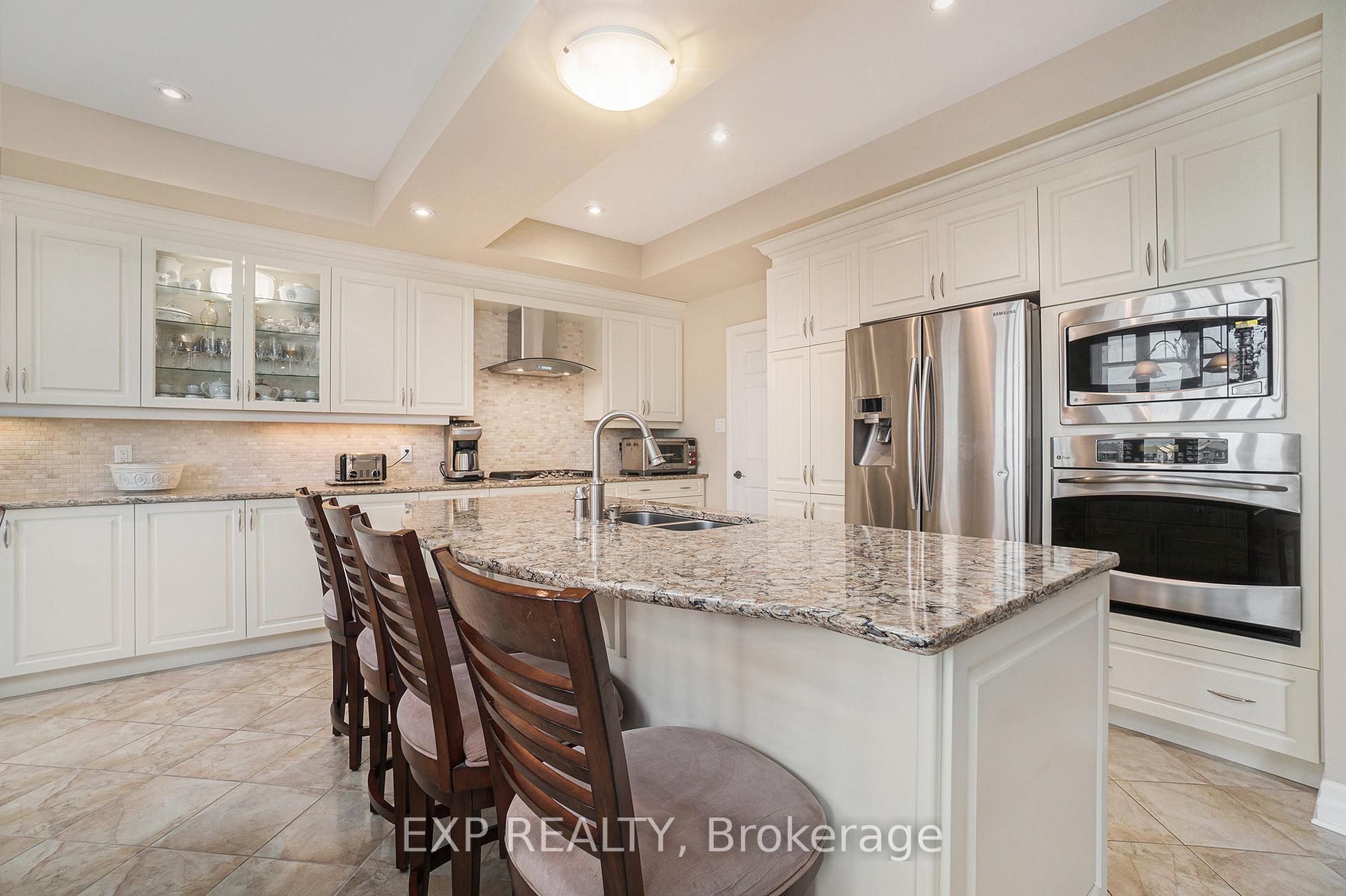 Photo 6 of 418 Cavesson Street, Ottawa, Kanata - Emerald Meadows/Trailwest — HOMEH