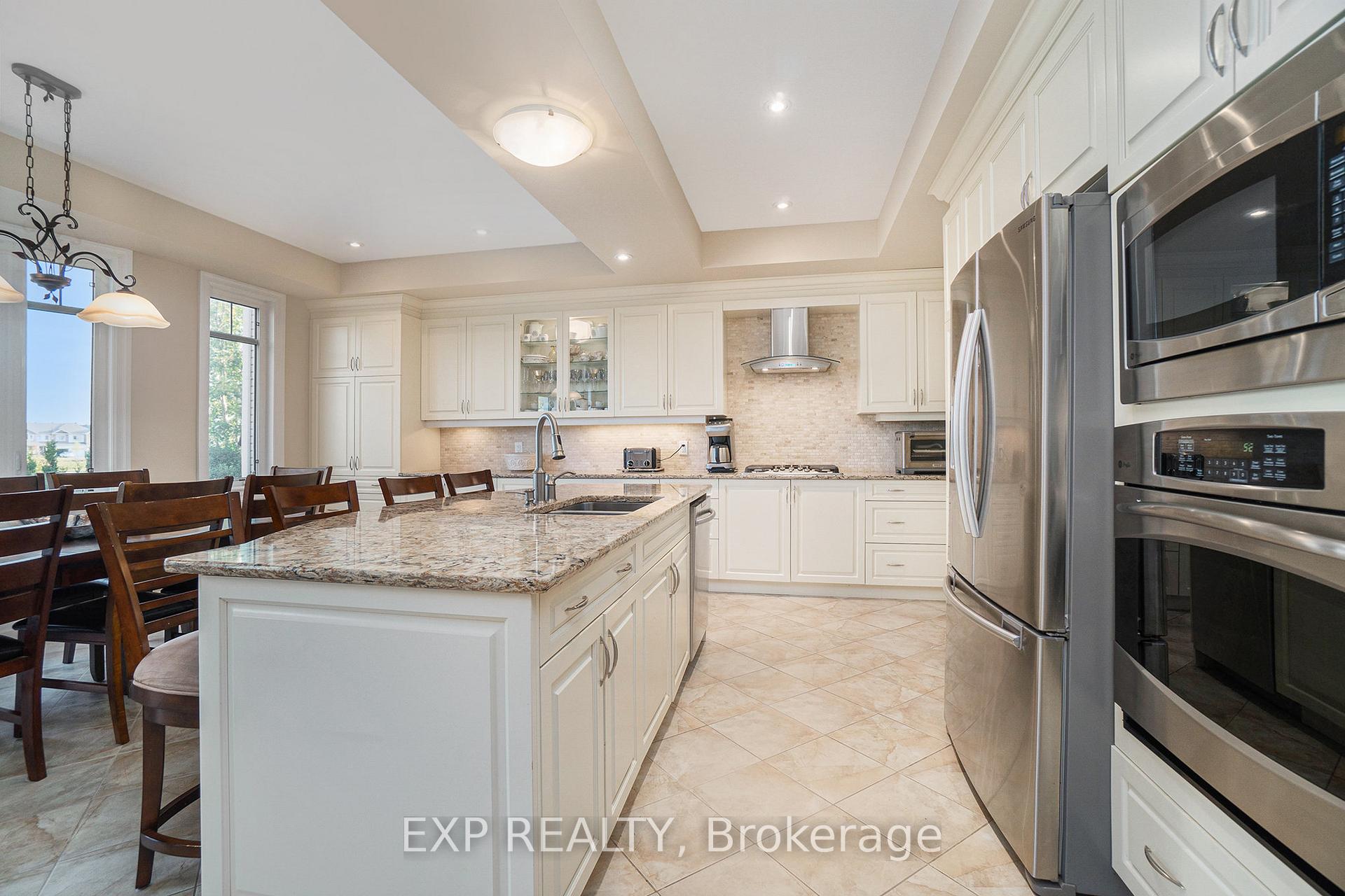 Photo 3 of 418 Cavesson Street, Ottawa, Kanata - Emerald Meadows/Trailwest — HOMEH