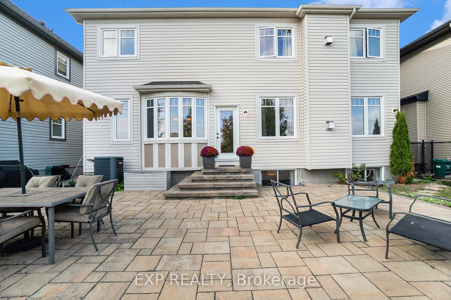 Photo 32 of 418 Cavesson Street, Ottawa, Kanata - Emerald Meadows/Trailwest — HOMEH