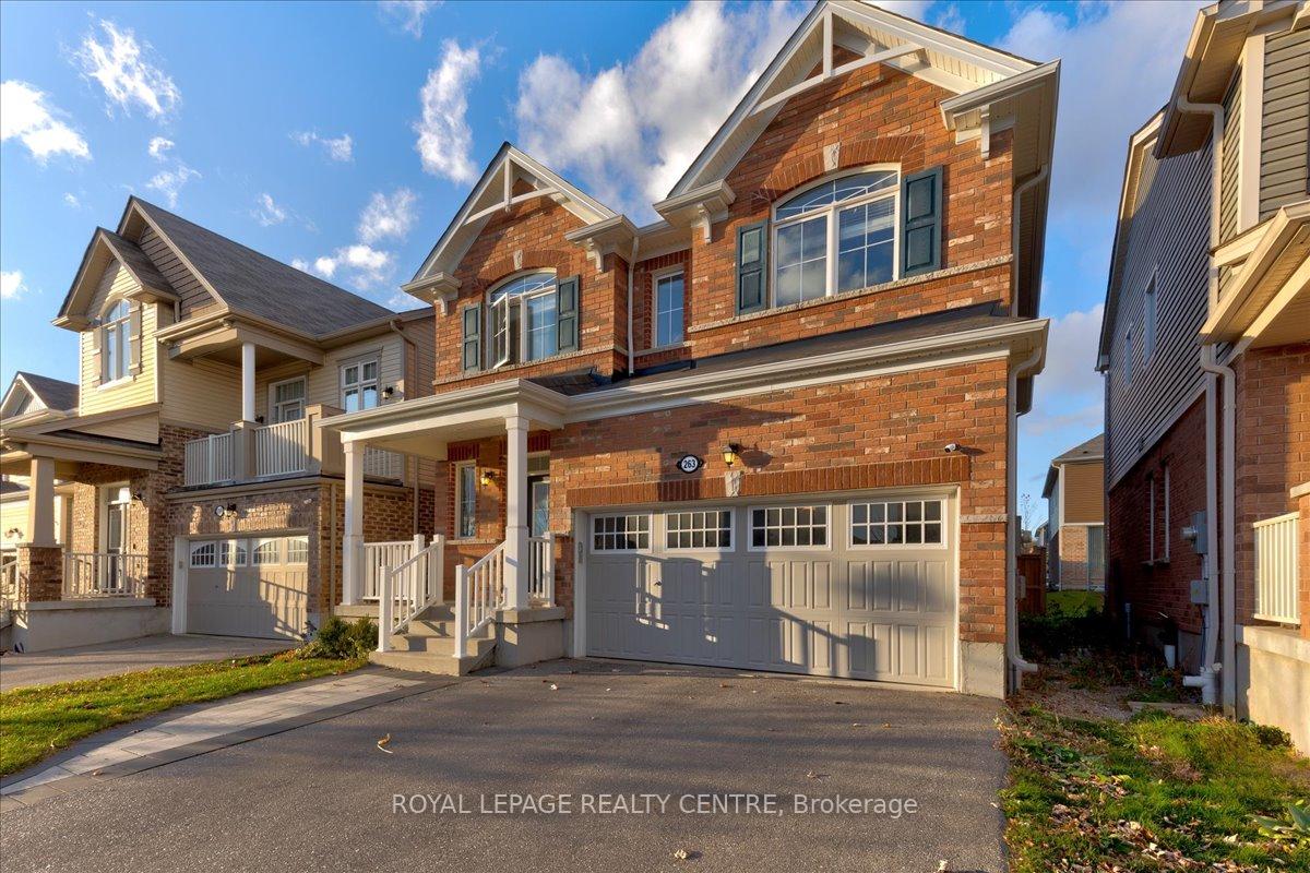 Photo 8 of 263 Grovehill Crescent, Kitchener — HOMEH