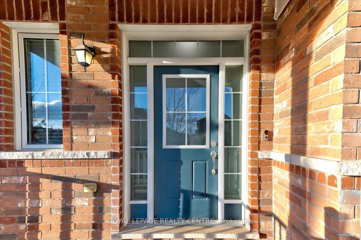 Photo 7 of 263 Grovehill Crescent, Kitchener — HOMEH