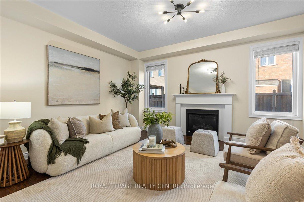 Photo 9 of 263 Grovehill Crescent, Kitchener — HOMEH