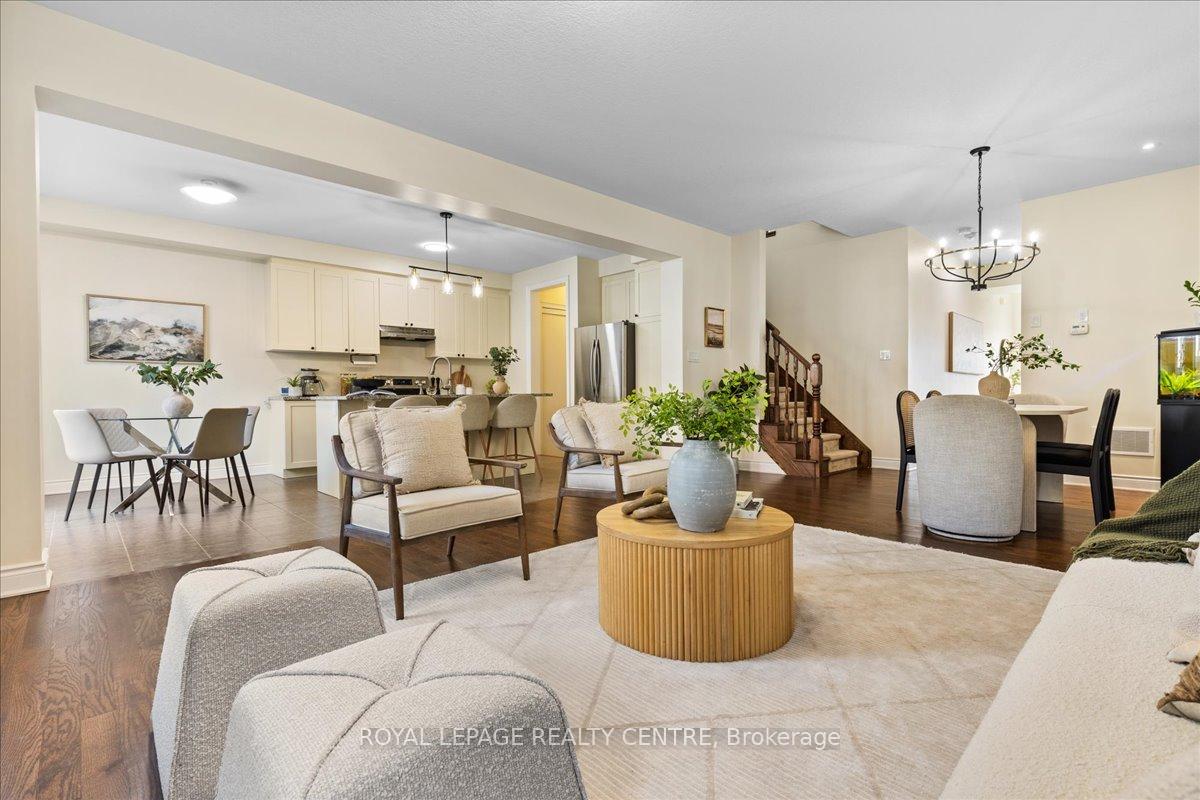Photo 10 of 263 Grovehill Crescent, Kitchener — HOMEH