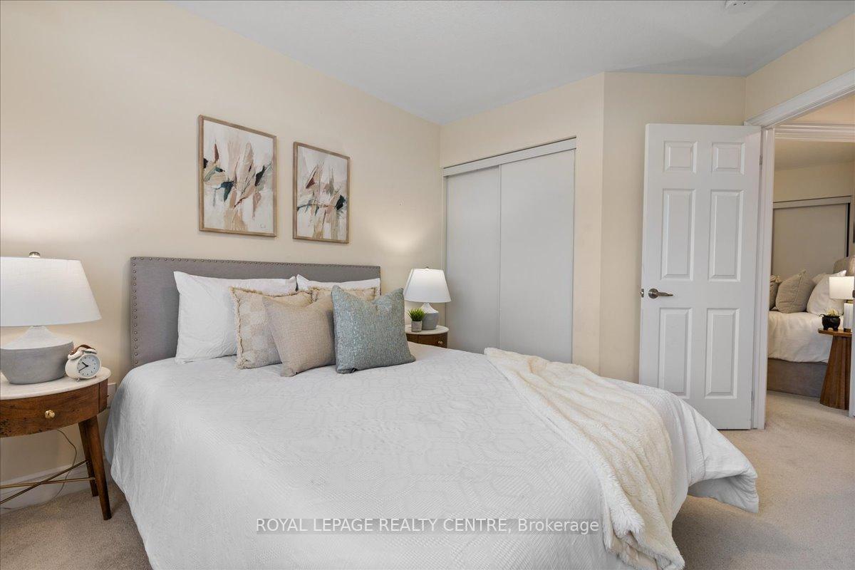 Photo 26 of 263 Grovehill Crescent, Kitchener — HOMEH
