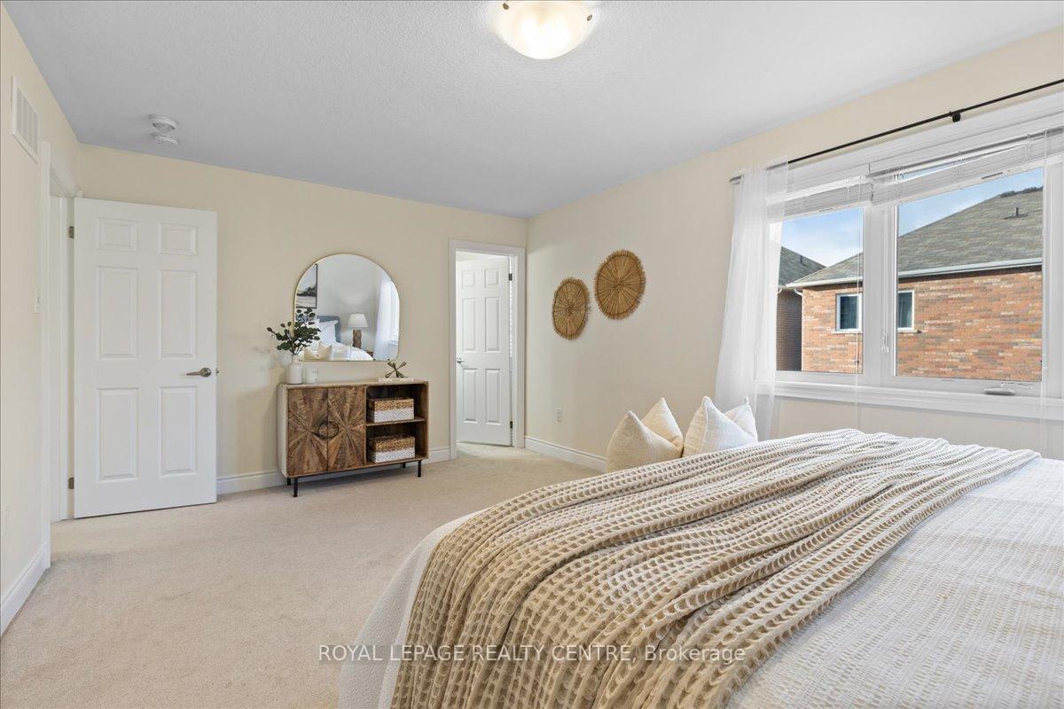 Photo 30 of 263 Grovehill Crescent, Kitchener — HOMEH