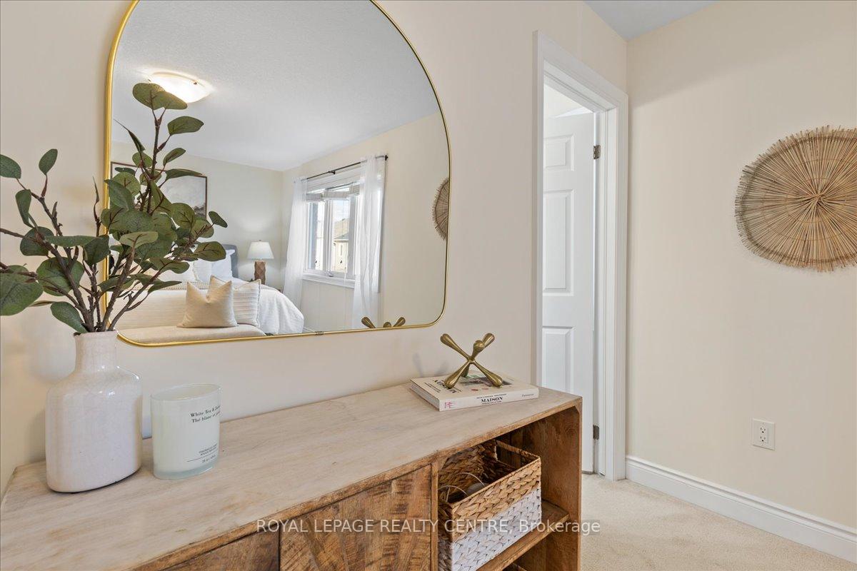 Photo 32 of 263 Grovehill Crescent, Kitchener — HOMEH