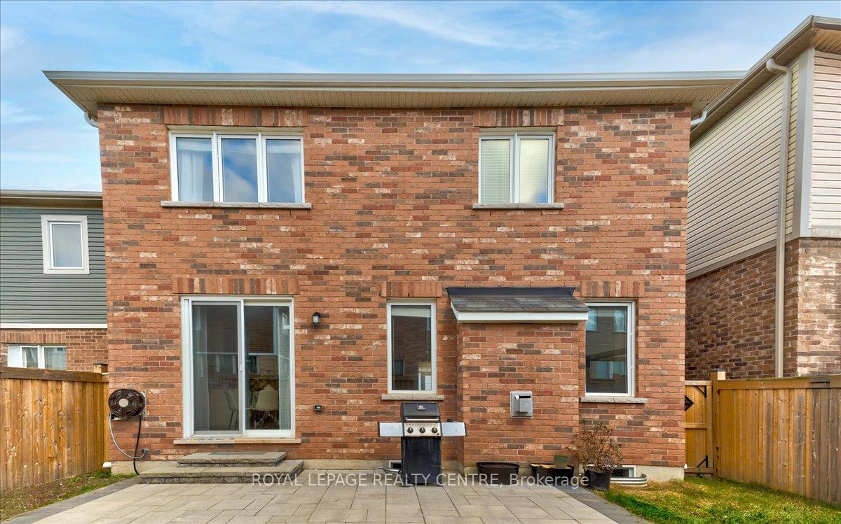 Photo 34 of 263 Grovehill Crescent, Kitchener — HOMEH