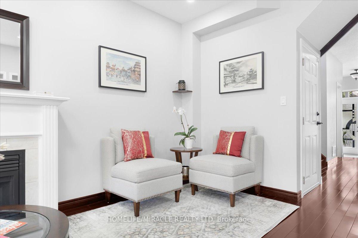 Photo 10 of 29 Charcoal Way, Brampton, Bram West — HOMEH