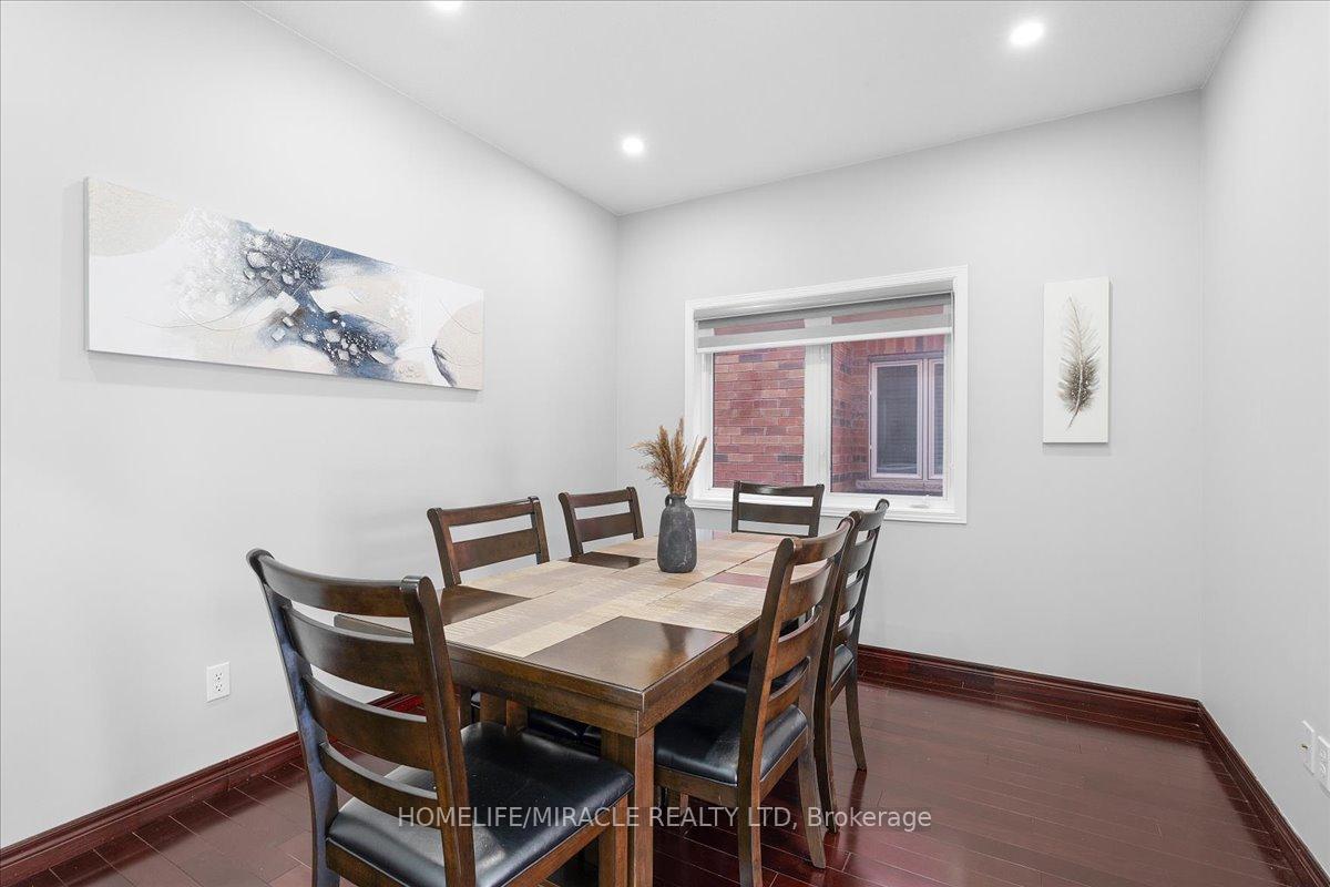 Photo 13 of 29 Charcoal Way, Brampton, Bram West — HOMEH