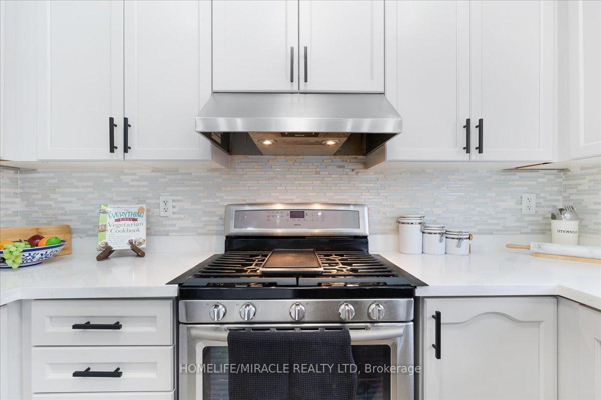 Photo 22 of 29 Charcoal Way, Brampton, Bram West — HOMEH