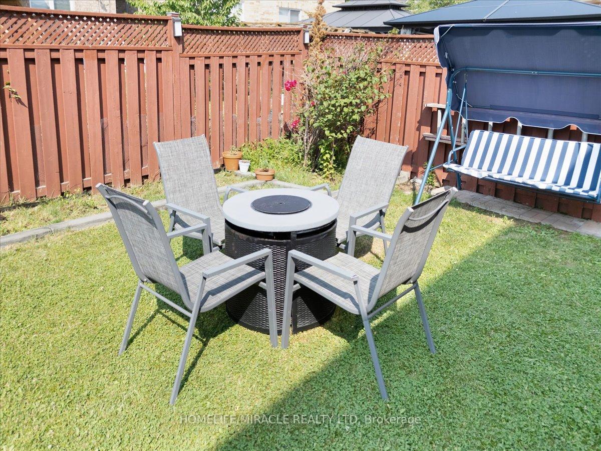 Photo 45 of 29 Charcoal Way, Brampton, Bram West — HOMEH