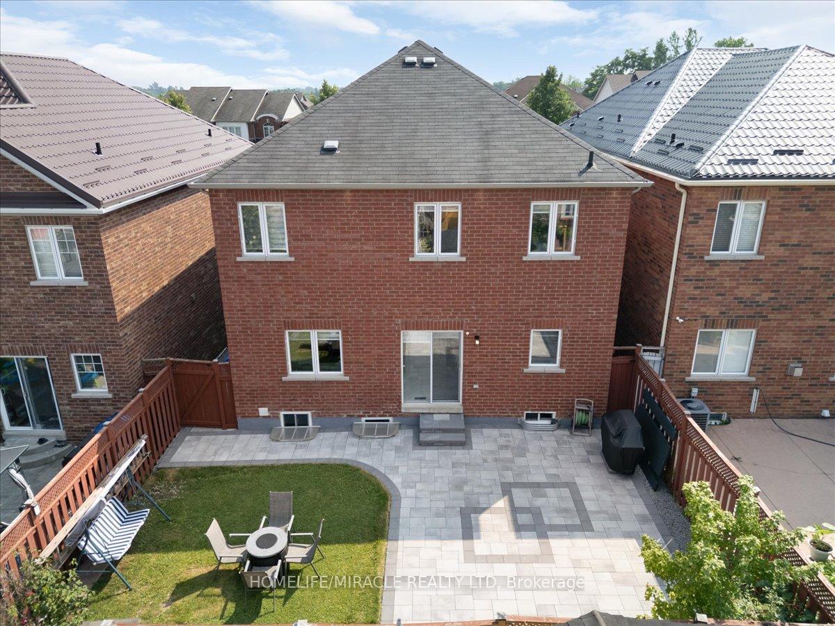 Photo 42 of 29 Charcoal Way, Brampton, Bram West — HOMEH
