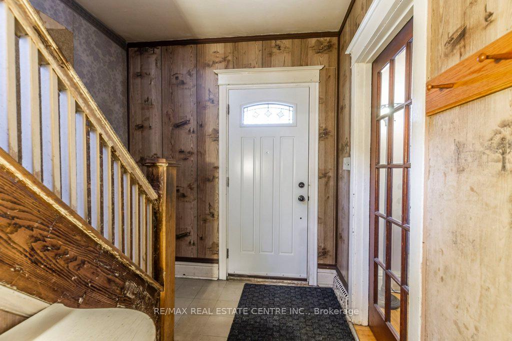Photo 4 of 1264 King Street E, Hamilton, Crown Point — HOMEH