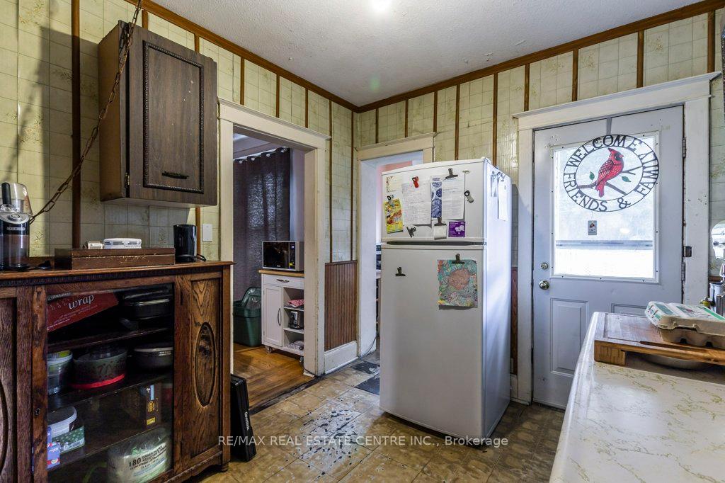 Photo 12 of 1264 King Street E, Hamilton, Crown Point — HOMEH
