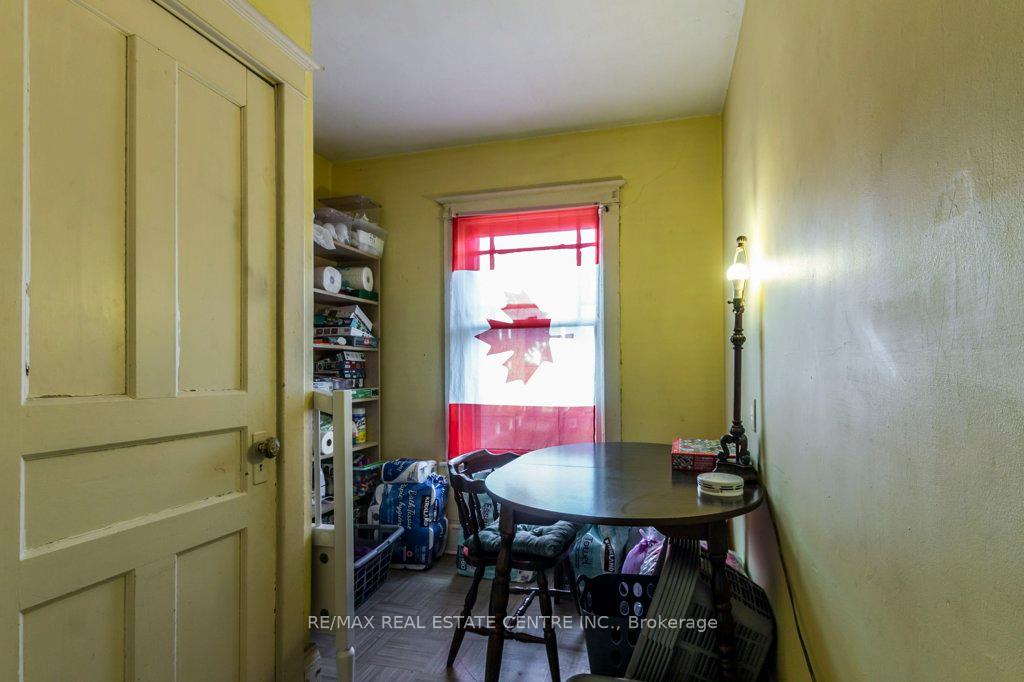 Photo 10 of 1264 King Street E, Hamilton, Crown Point — HOMEH