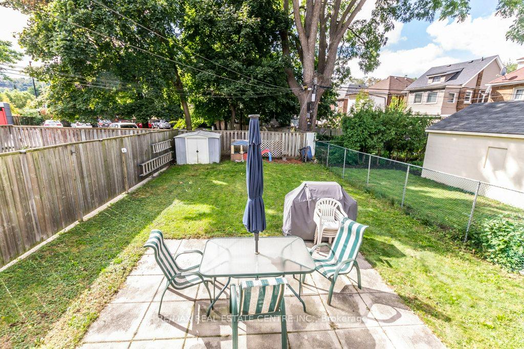 Photo 24 of 1264 King Street E, Hamilton, Crown Point — HOMEH