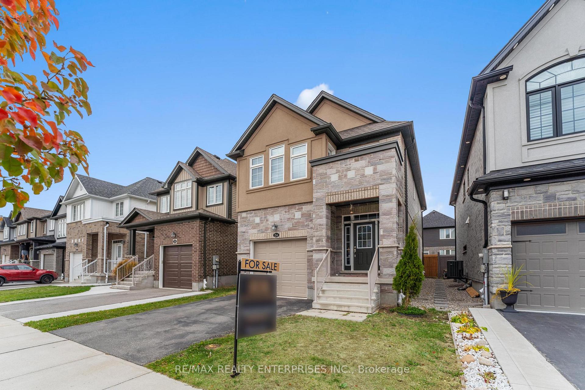 Photo 7 of 214 Sedgewood Street, Kitchener — HOMEH