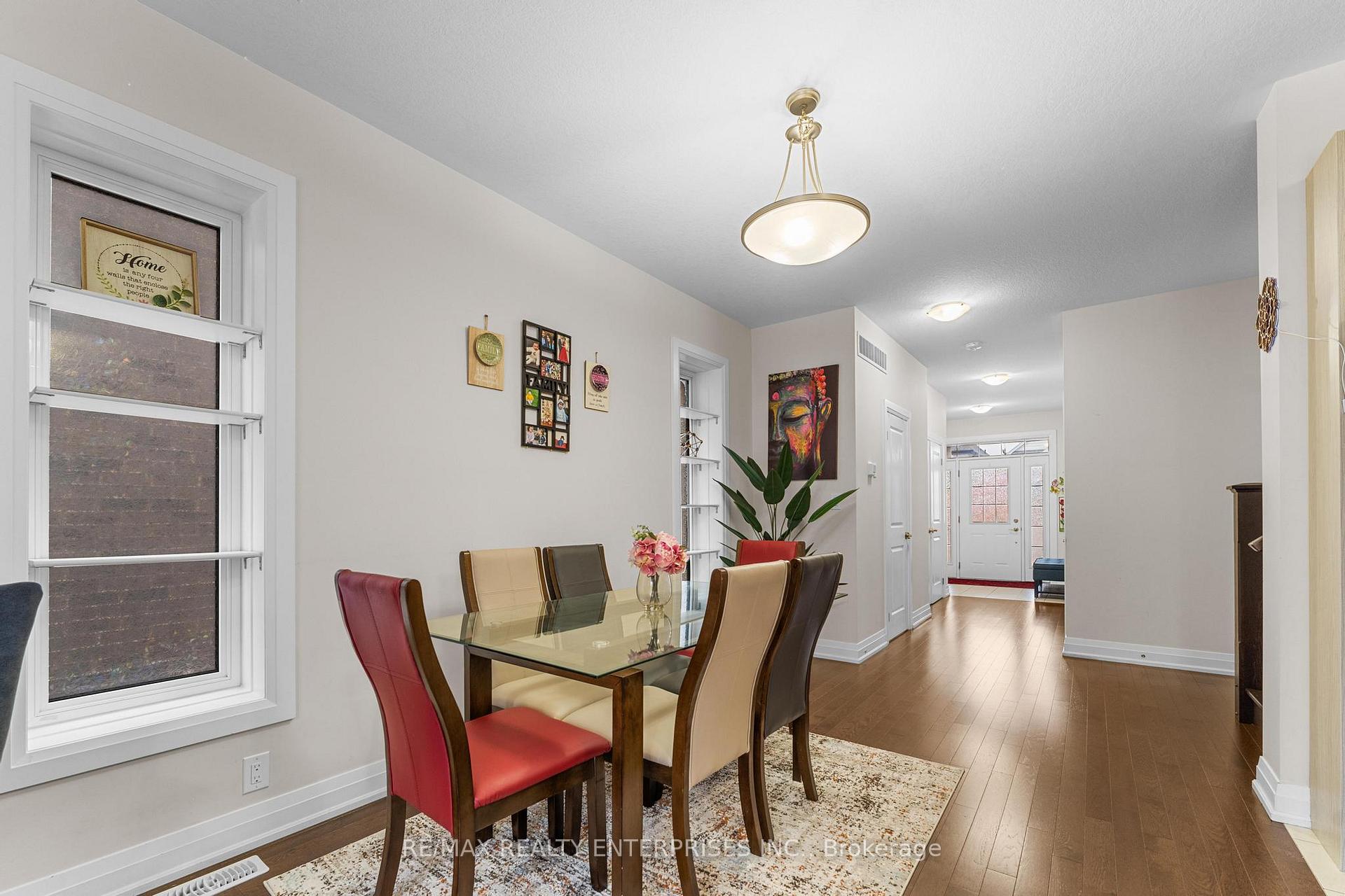 Photo 3 of 214 Sedgewood Street, Kitchener — HOMEH