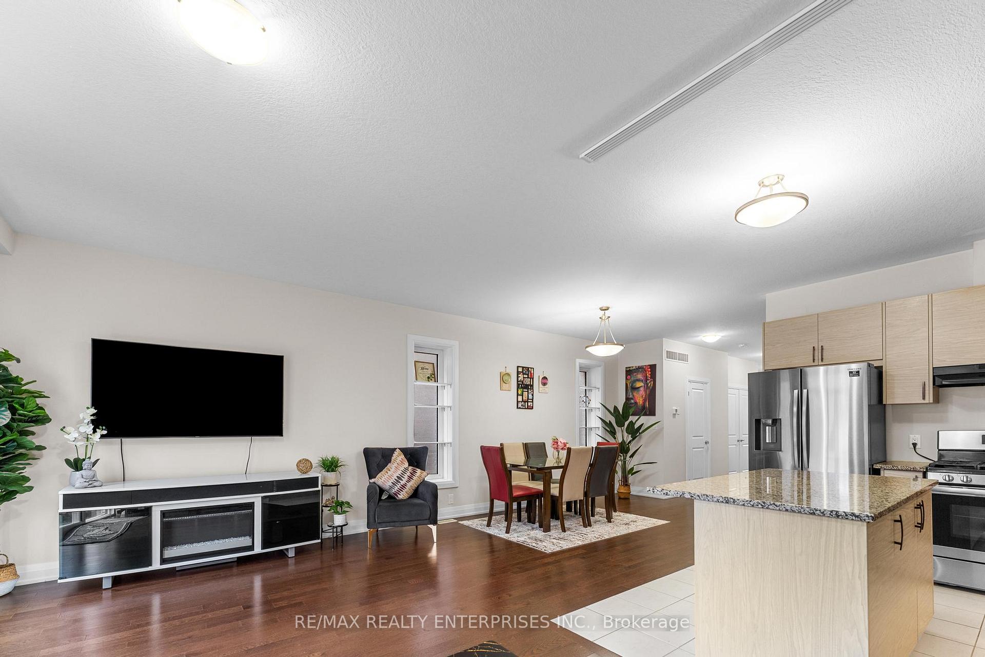 Photo 18 of 214 Sedgewood Street, Kitchener — HOMEH